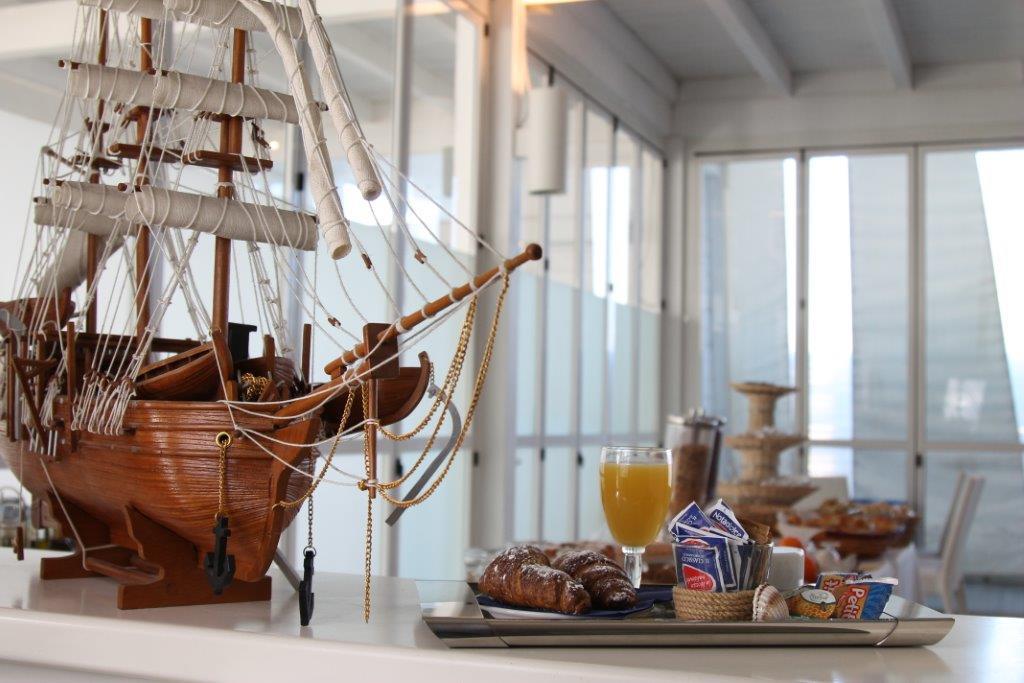 Hotel La Terrazza Barletta Eksteriør billede